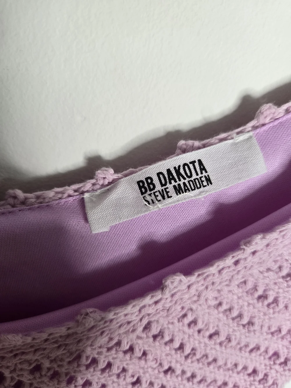 BB Dakota Steve Madden Day Party Pink Crochet Mini V-Neck Dress Womens Size XS